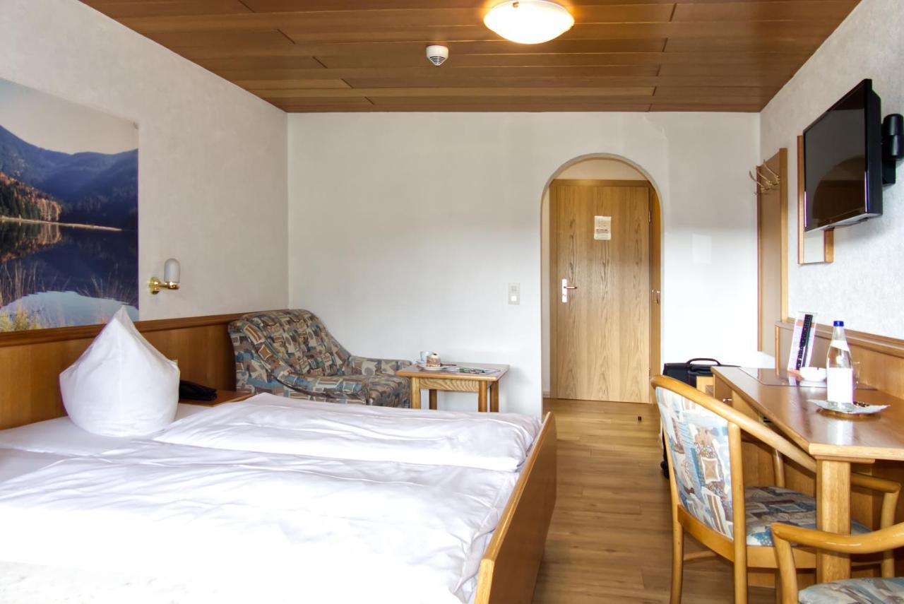 Garnihotel Zur Linde - Bayerischer Wald - Aktivcard Mit 154 Kostenfreien Leistungen - Kostenloser Parkplatz Lohberg Dış mekan fotoğraf