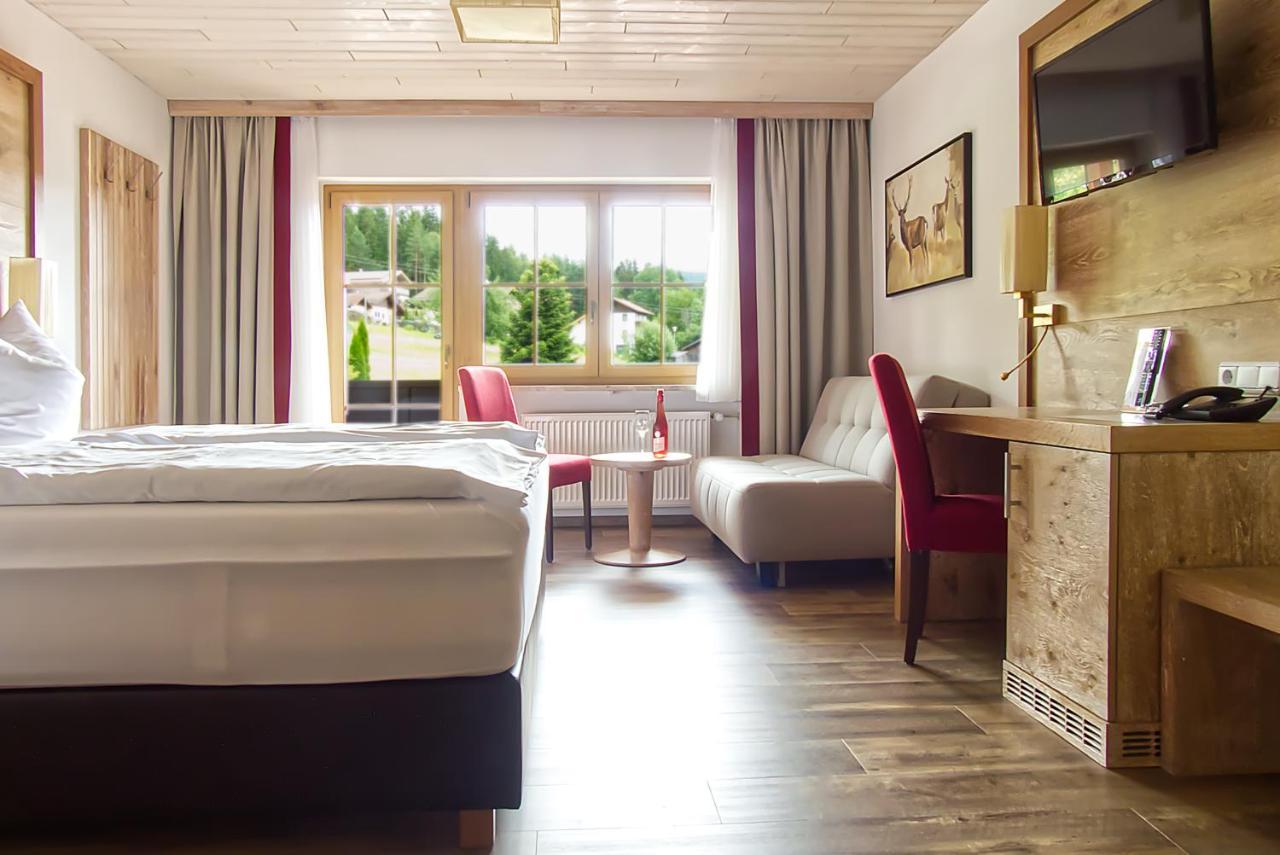 Garnihotel Zur Linde - Bayerischer Wald - Aktivcard Mit 154 Kostenfreien Leistungen - Kostenloser Parkplatz Lohberg Dış mekan fotoğraf